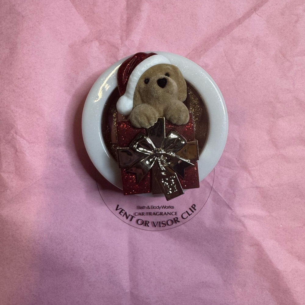 Bath & Body Works Holiday Car Fragrance Vent Clip with Dog and Gift Box